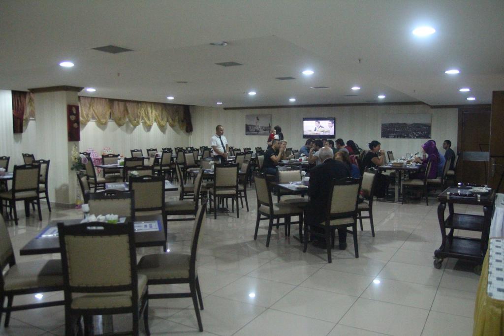 Ilksan Deha Hotel Ankara Esterno foto