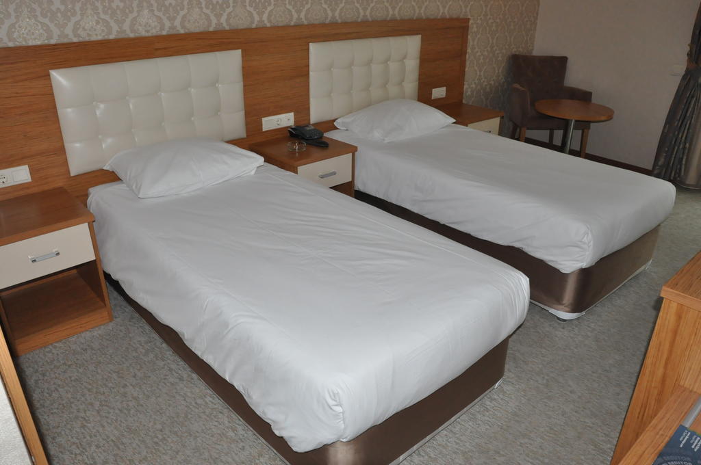 Ilksan Deha Hotel Ankara Esterno foto