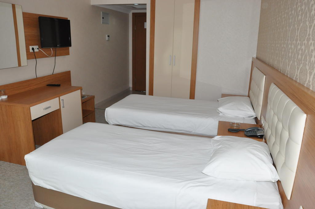 Ilksan Deha Hotel Ankara Esterno foto